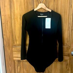 Athleta L black Cortes long sleeve black one piece swimsuit quick dry rashguard